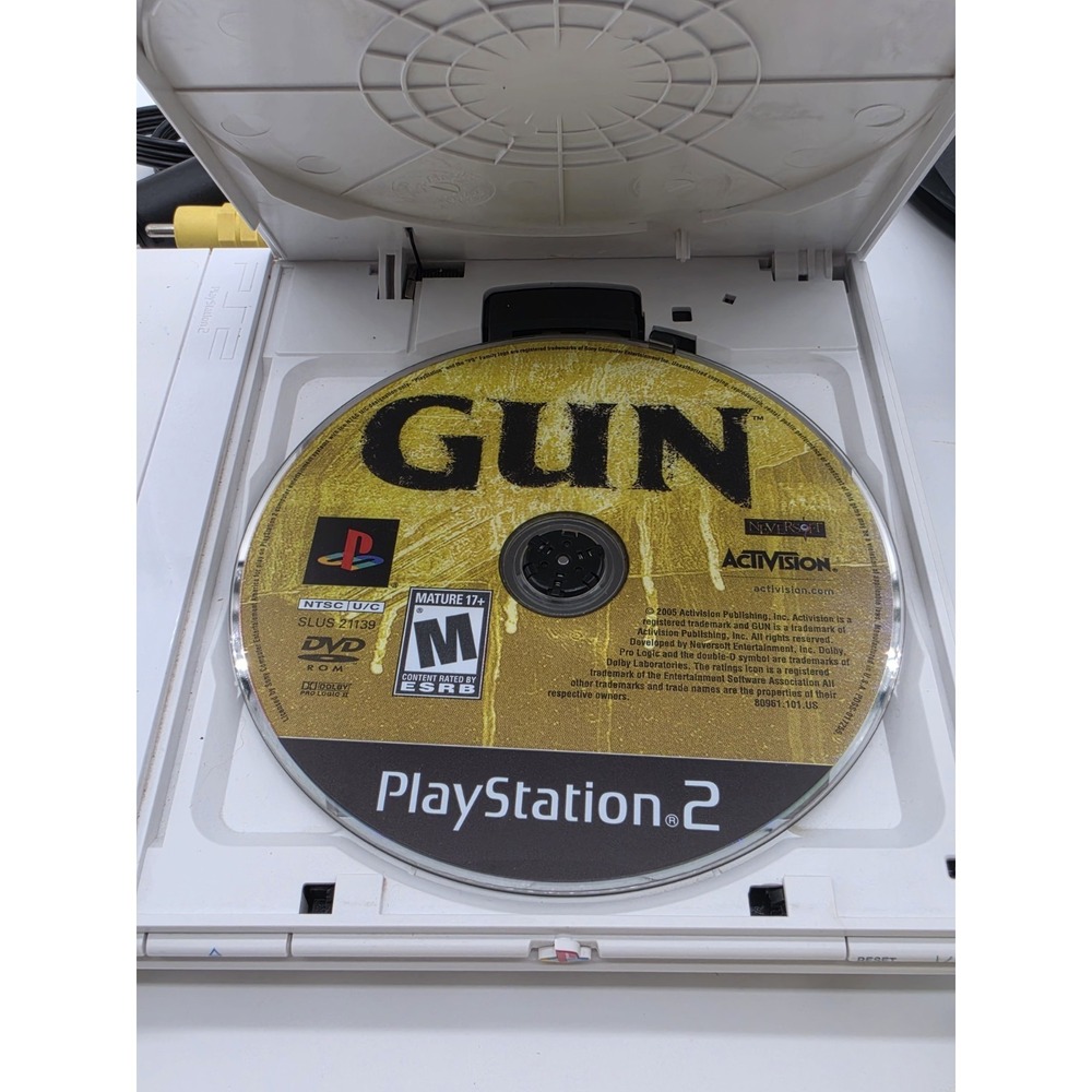 Sony PlayStation 2 Slim Limited Edition Ceramic White Console & Gun, Memory Card - Picture 3 of 4